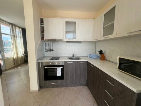 One-bedroom apartment in Pirop City