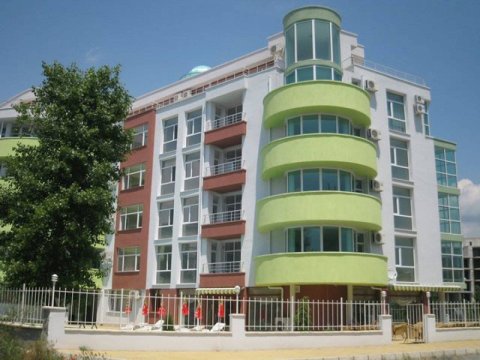 One-bedroom apartment in Pirop City
