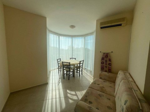 One-bedroom apartment in Pirop City