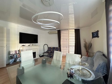 Тристаен апартамент в Стар Фиш