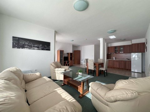 Flat 2 rooms 80 m², Pomorie, Aheloy, Bulgaria