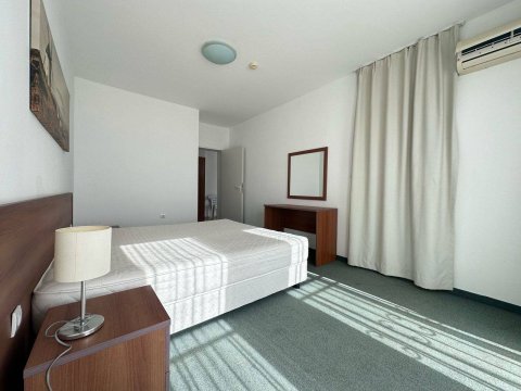 Flat 2 rooms 80 m², Pomorie, Aheloy, Bulgaria