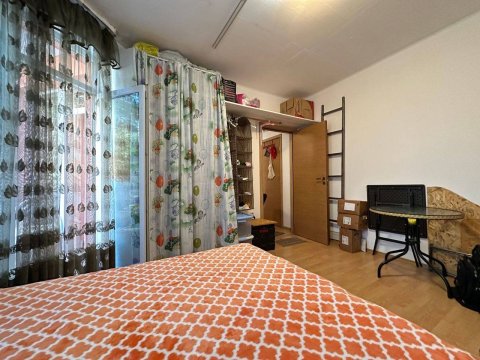 Flat 2 rooms 41 m², Thin, Bulgaria