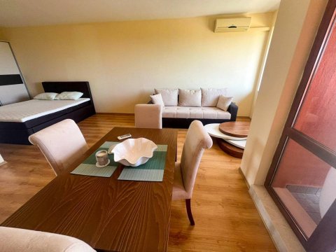 Flat studio apartment 63 m², Overview, Bulgaria