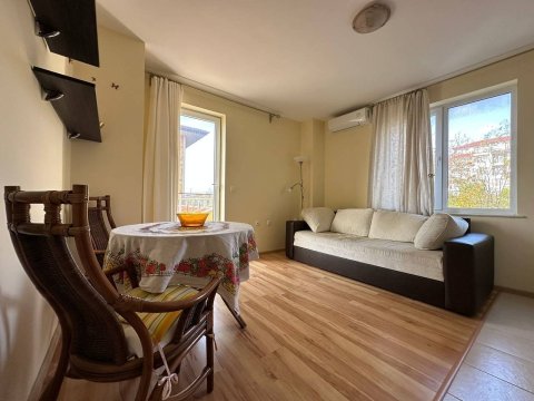 Flat 3 rooms 88 m², Byala, Byala, Bulgaria