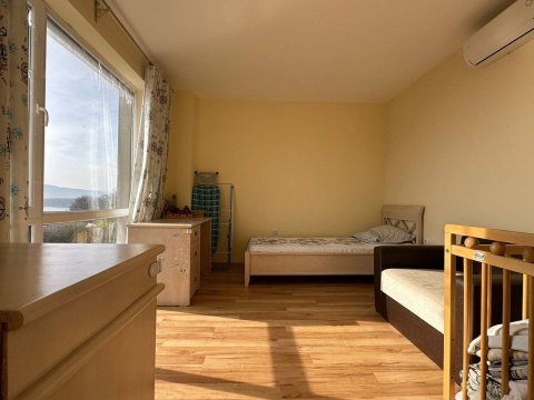 Flat 3 rooms 88 m², Byala, Byala, Bulgaria
