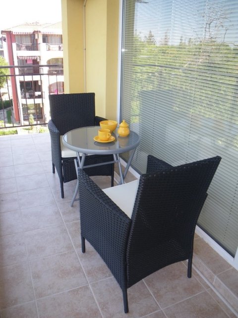 Просторная полностью меблированная студия в Равде - без платы за обслуживание!