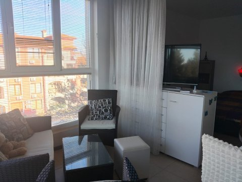 Просторная полностью меблированная студия в Равде - без платы за обслуживание!