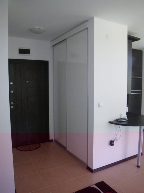 Просторная полностью меблированная студия в Равде - без платы за обслуживание!