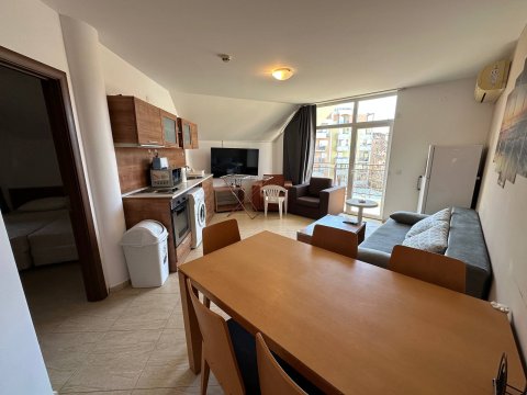 Апартамент 3 спални + кухня 100 m², Несебър, Слънчев Бряг, България