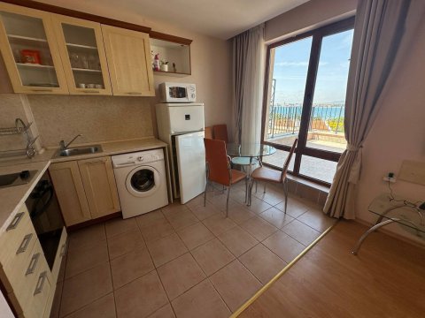 Апартамент 1 спалня + кухня 105 m², Несебър, Свети Влас, България