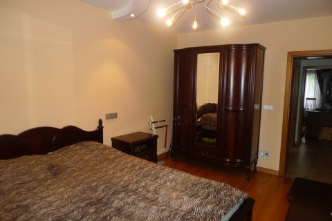 Flat 3 rooms 92 m², Sofia, Sofia, Bulgaria