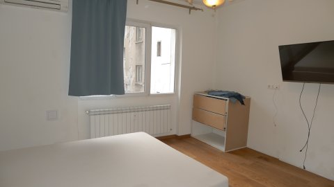 Flat 3 rooms 93 m², Sofia, Sofia, Bulgaria