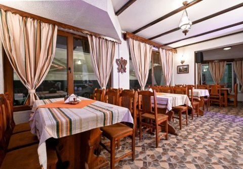 Hotel/restaurant 1000 m², Chepelare, Chepelare, Bulgaria