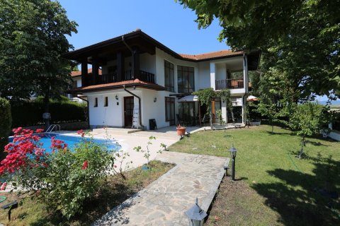House 3 bedrooms + kitchen 146 m², Pomorie, Kableshkovo, Bulgaria