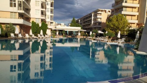 Меблированная студия в круглогодичном комплексе «Гранд Камелия» — Солнечный Берег.