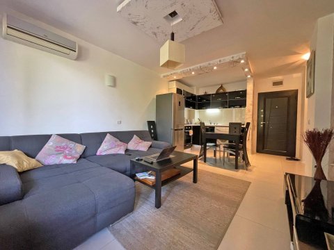 Flat 2 rooms 61 m², Nesebar, Ravda, Bulgaria