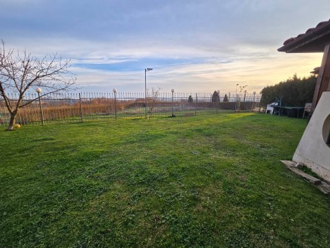 House 3 rooms 120 m², с.Кошарица, Bulgaria