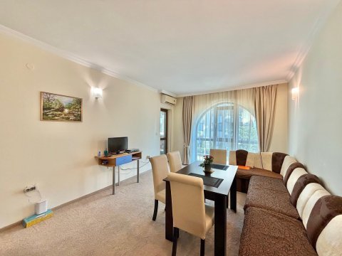Flat 2 rooms 72 m², Nesebar, Sveti Vlas, Bulgaria