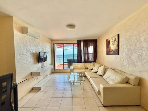 We offer a large one-bedroom apartment in Sunny Beach with sea views!