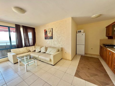 We offer a large one-bedroom apartment in Sunny Beach with sea views!