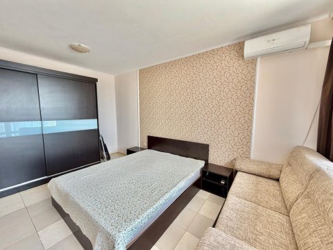 We offer a large one-bedroom apartment in Sunny Beach with sea views!