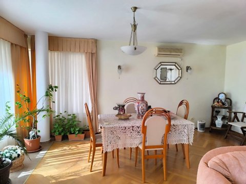 Flat 3 rooms 117 m², Nesebar, Sveti Vlas, Bulgaria