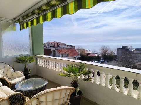 Flat 3 rooms 117 m², Nesebar, Sveti Vlas, Bulgaria
