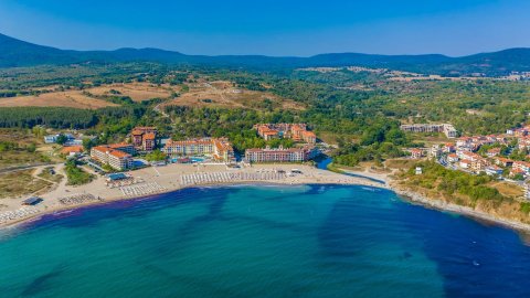 Flat 2 rooms 74 m², Tsarevo, Bulgaria