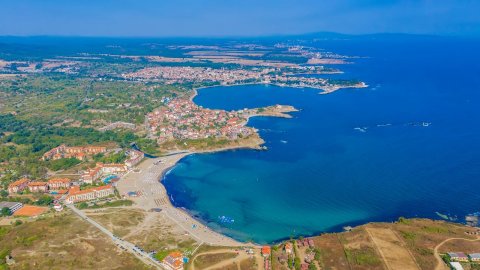 Flat 2 rooms 74 m², Tsarevo, Bulgaria