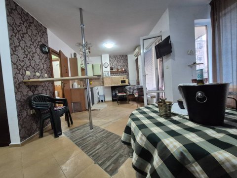 Просторная, не требующая обслуживания однокомнатная квартира с парковочным местом - Солнечный Берег