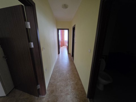 Two-room apartment with pool view in Ravda