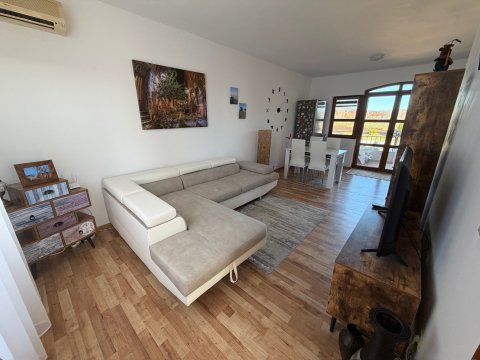 Spacious two-bedroom apartment with pool view in the Nessebar View complex, Košarica