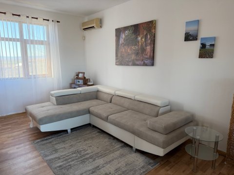 Spacious two-bedroom apartment with pool view in the Nessebar View complex, Košarica