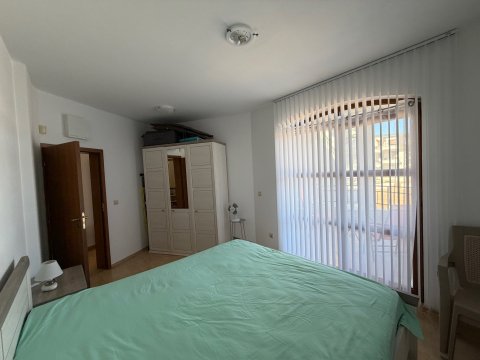 Spacious two-bedroom apartment with pool view in the Nessebar View complex, Košarica