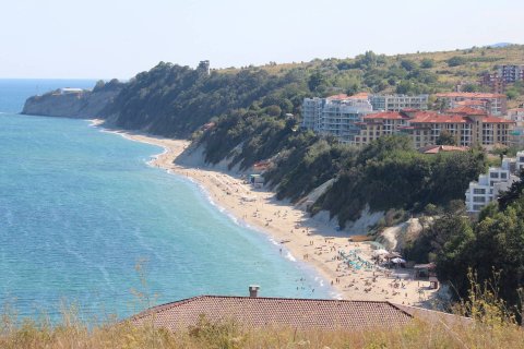 Elegant one-bedroom apartment with sea view, 150 m from the beach – Obzor / Byala