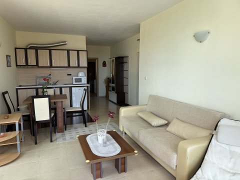 One-bedroom apartment in an ecological area near Sunny Beach - Golden Eye complex, Košarica