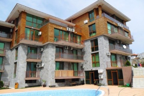 One-bedroom apartment in an ecological area near Sunny Beach - Golden Eye complex, Košarica
