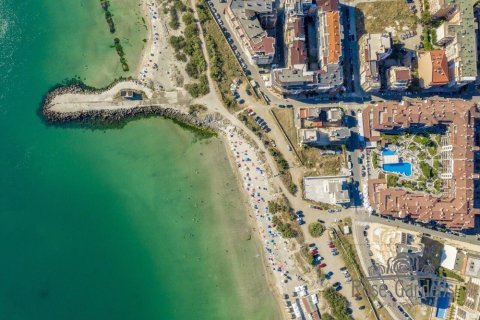 Эксклюзивное предложение: двухкомнатная квартира с прекрасным видом на море и прямым выходом к морю - Помори