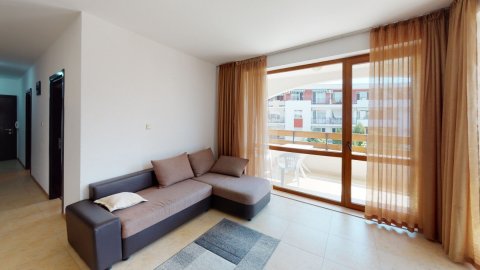 First row to the beach! Spacious two-bedroom apartment with sea view – Robinson Beach, in installments