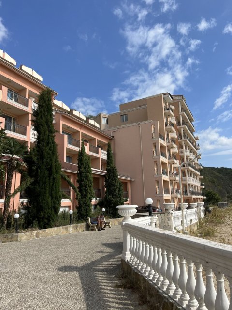 Apartment with incredible sea views – your new home in the Royal Marina complex, Elenite