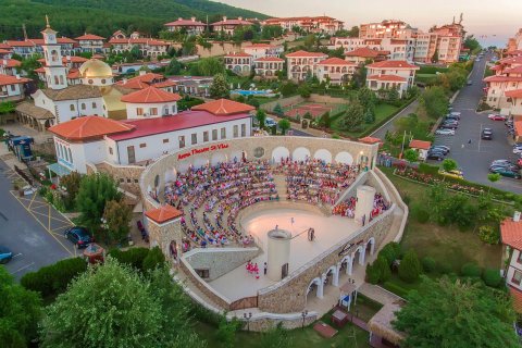 1st row | 2 bedrooms 67 m² | Installments up to 5 years | Privilege Fort Beach