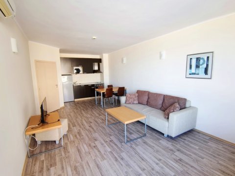 Spacious one-bedroom apartment with sea views in an exclusive first-line complex in Obzor, Bulgaria