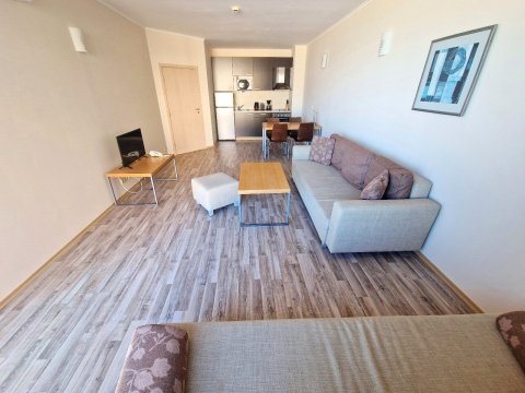 Spacious one-bedroom apartment with sea views in an exclusive first-line complex in Obzor, Bulgaria