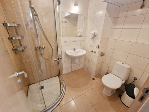 Spacious one-bedroom apartment with sea views in an exclusive first-line complex in Obzor, Bulgaria