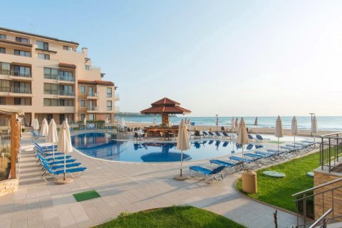 Spacious one-bedroom apartment with sea views in an exclusive first-line complex in Obzor, Bulgaria