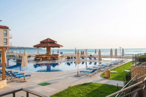 Spacious one-bedroom apartment with sea views in an exclusive first-line complex in Obzor, Bulgaria