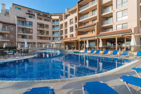Spacious one-bedroom apartment with sea views in an exclusive first-line complex in Obzor, Bulgaria