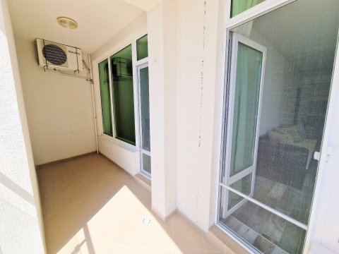 three-room apartment with sea view, two bathrooms, right on the beach, Byala