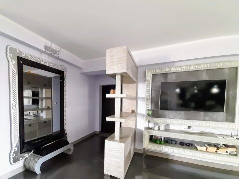 Unique, luxurious 4-bedroom maisonette just 300 m from the beach in Nessebar!